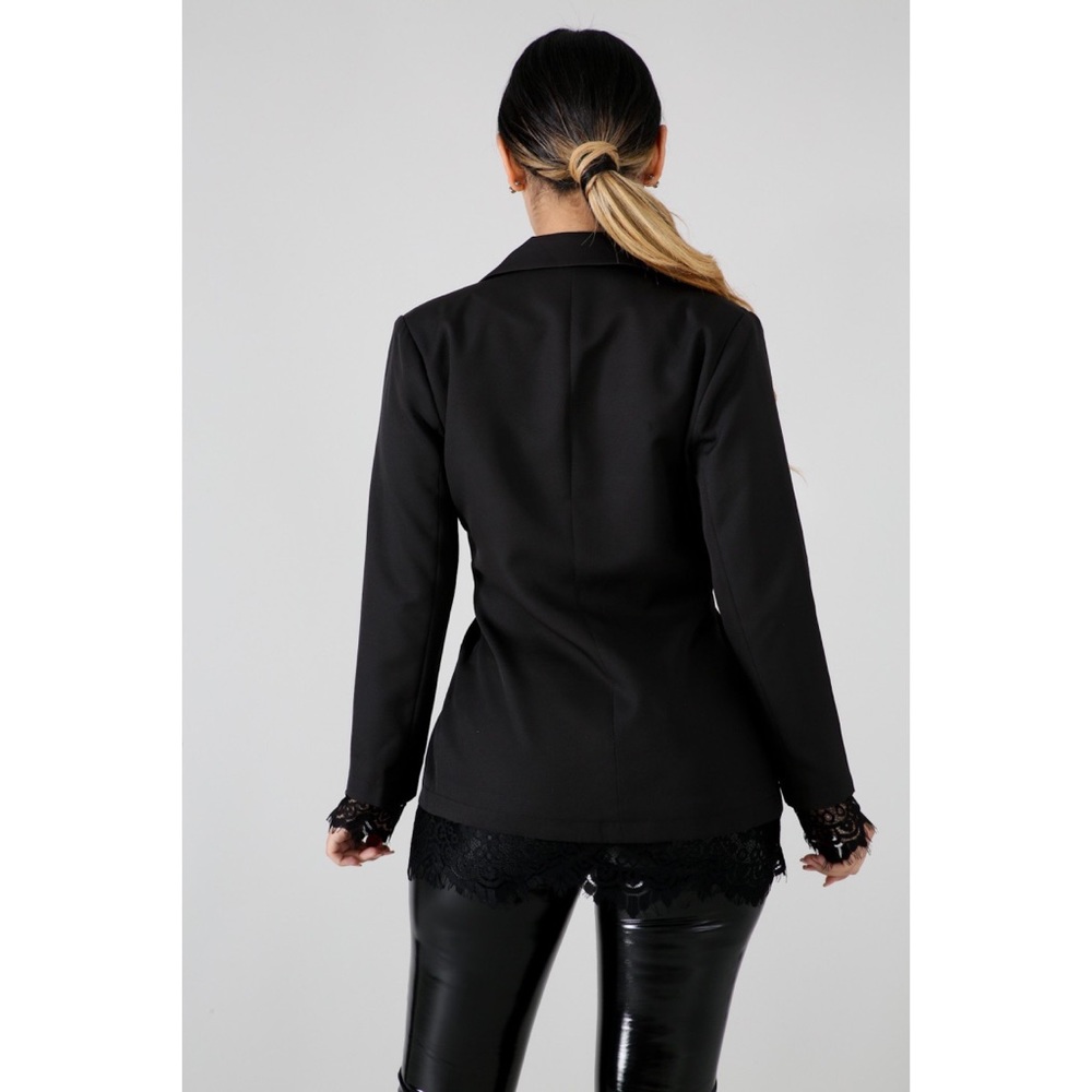Tailored In Lace Blazer - Picture 4 of 4
